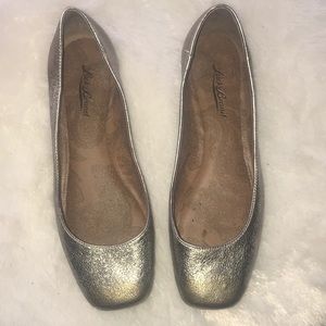 Gold metallic Lucky Brand flats